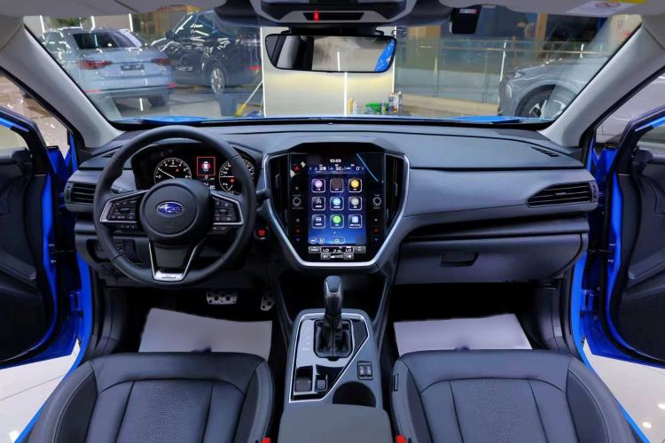 Used Subaru Solterra 2024 2.5i AWD Luxury Edition EyeSight Interior 3