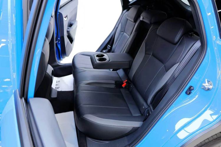 Used Subaru Solterra 2024 2.5i AWD Luxury Edition EyeSight Interior 9