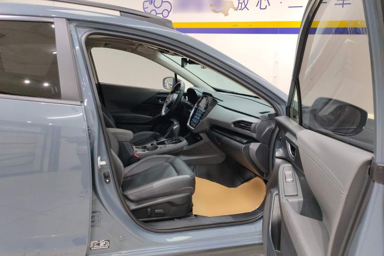 Used Subaru Solterra 2024 2.5i AWD Luxury Edition EyeSight Right Front Seat