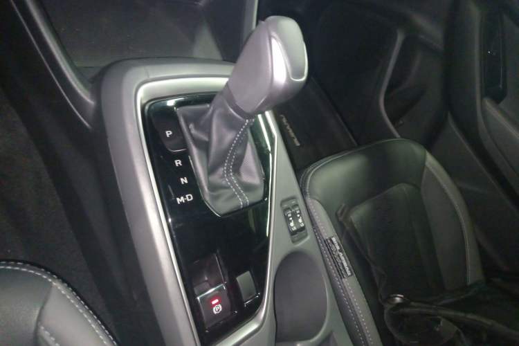 Used Subaru Solterra 2024 2.5i AWD Luxury Edition EyeSight Gear Lever