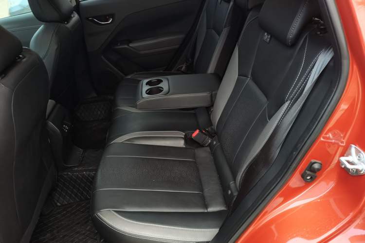Used Subaru Solterra 2024 2.5i AWD Flagship Edition EyeSight Interior 4