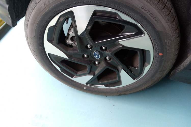 Used Subaru Solterra 2024 2.5i AWD Flagship Edition EyeSight Right Rear Wheel Hub