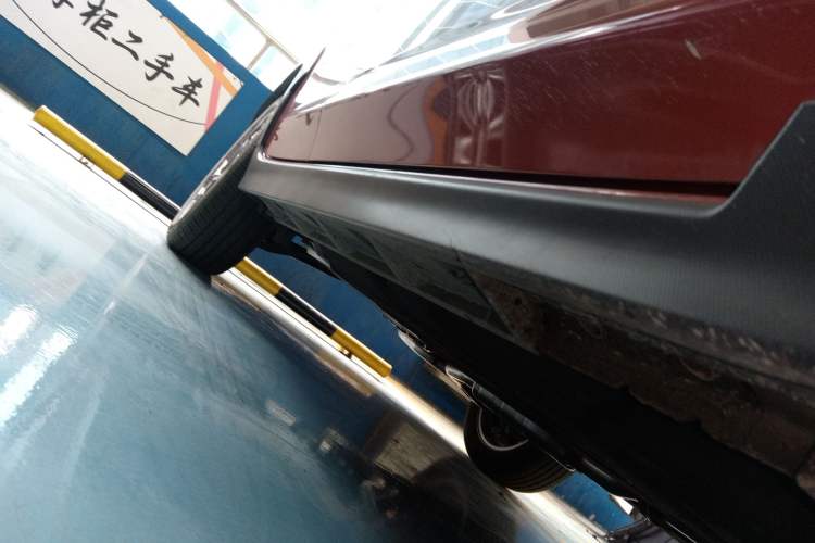 Used Subaru Solterra 2024 2.5i AWD Flagship Edition EyeSight Right Side Sill