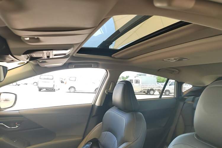 Used Subaru Solterra 2024 2.5i AWD Flagship Edition EyeSight Headliner