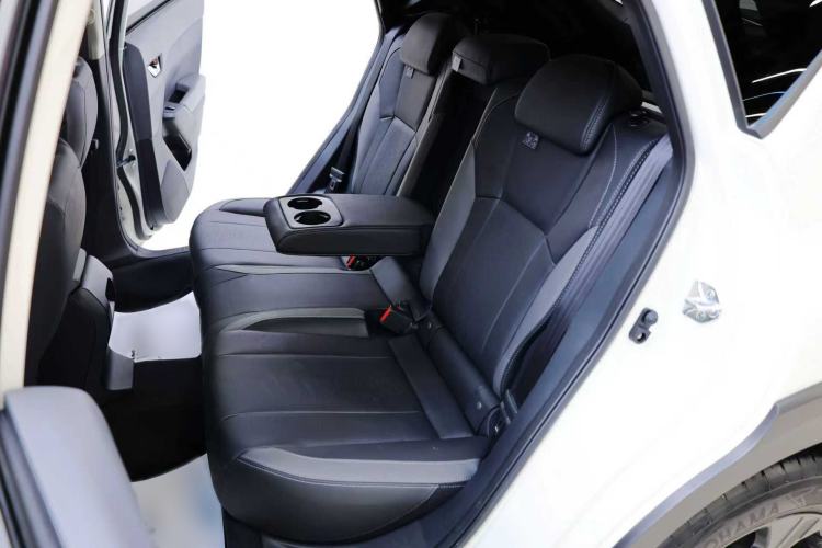 Used Subaru Solterra 2024 2.5i AWD Luxury Edition EyeSight Interior 13