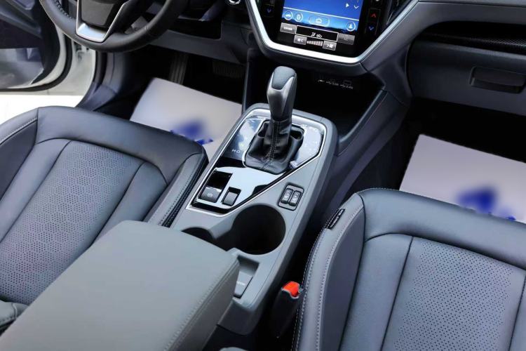 Used Subaru Solterra 2024 2.5i AWD Luxury Edition EyeSight Interior 6