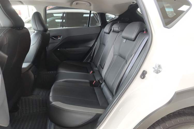 Used Subaru Solterra 2024 2.5i AWD Luxury Edition EyeSight Left Rear Seat