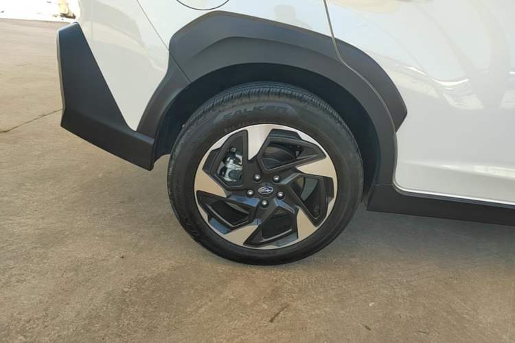Used Subaru Solterra 2024 2.5i AWD Flagship Edition EyeSight Right Rear Wheel Hub