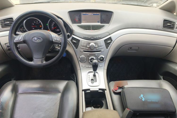 Used Subaru Tribeca 2008 3.6R Center Console