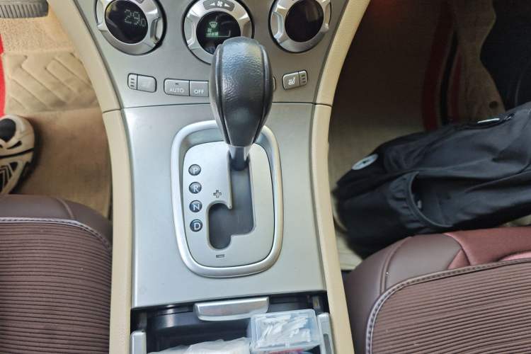 Used Subaru Tribeca 2008 3.6R Gear Lever