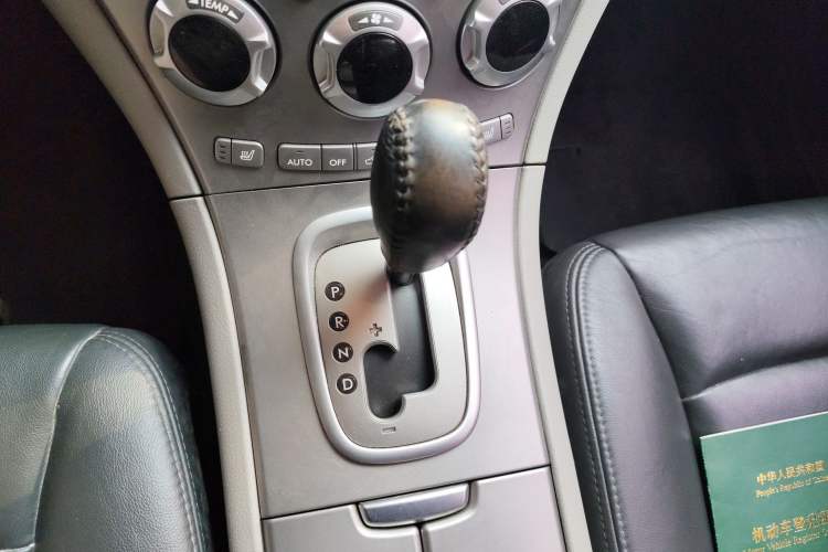 Used Subaru Tribeca 2008 3.6R Gear Lever