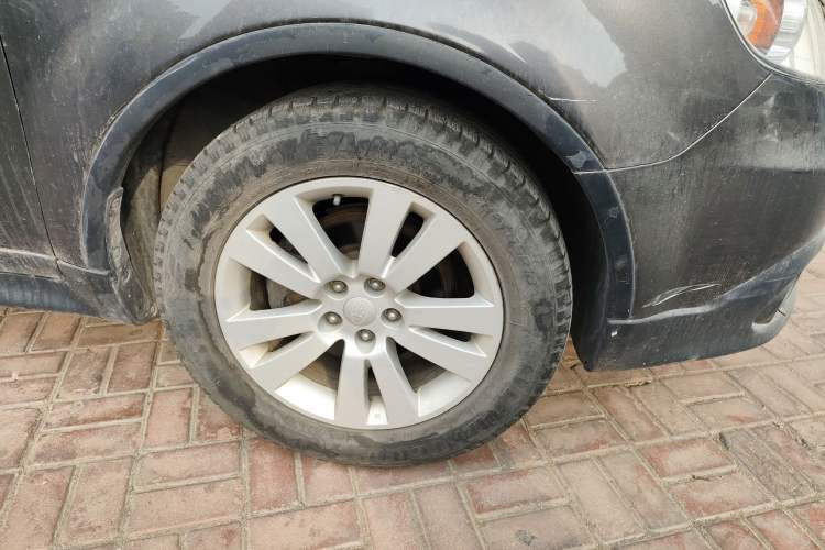 Used Subaru Tribeca 2008 3.6R Right Front Wheel Hub