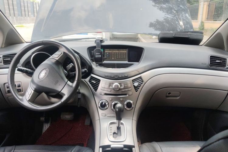 Used Subaru Tribeca 2011 3.6 7-Seater Standard Edition Center Console