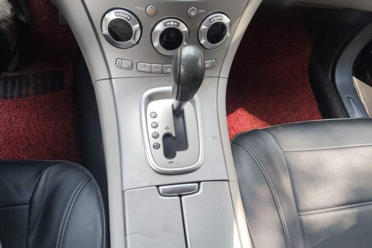 Used Subaru Tribeca 2011 3.6 7-Seater Standard Edition Gear Lever