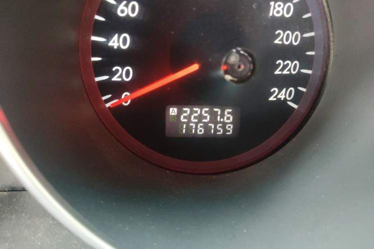 Used Subaru Tribeca 2011 3.6 7-Seater Standard Edition Odometer Close Up