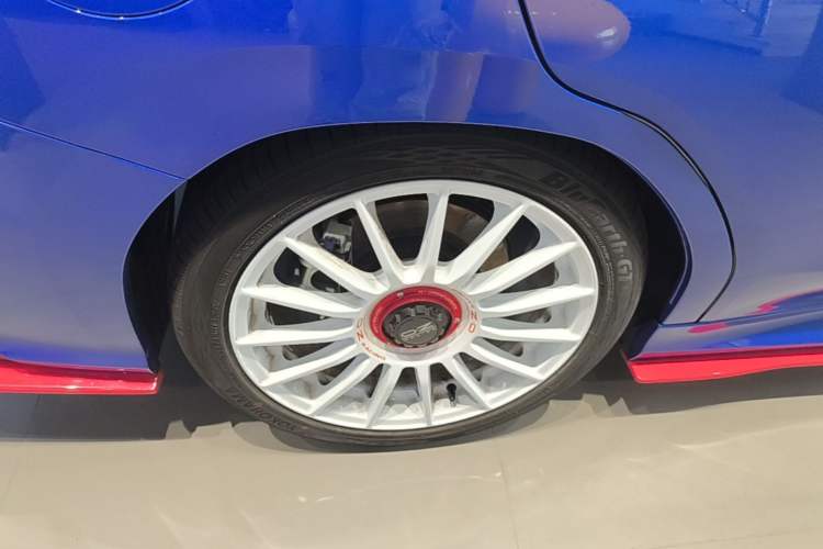 Used Subaru WRX 2025 2.4T CVT Wagon tS EyeSight Right Rear Wheel Hub