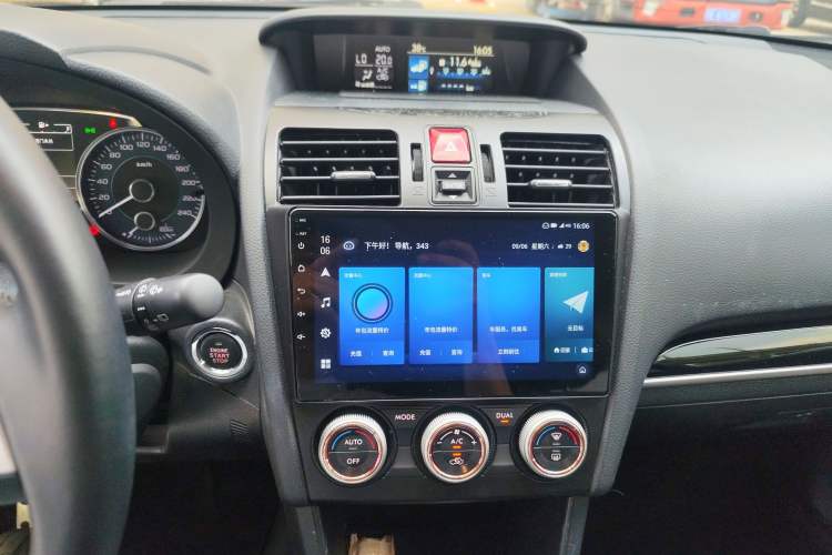 Used Subaru XV 2017 2.0i Luxury Edition Audio And AC Panel