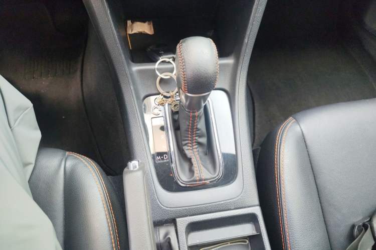 Used Subaru XV 2017 2.0i Luxury Edition Gear Lever