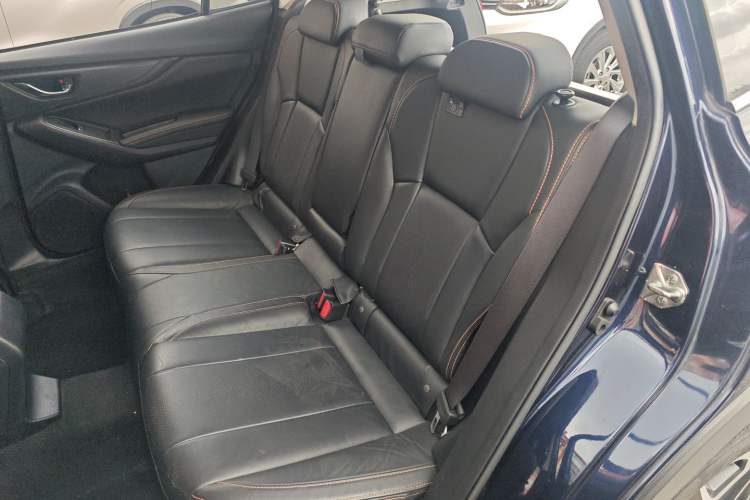 Used Subaru XV 2018 2.0i All-Wheel-Drive Prestige Edition with EyeSight Interior 4