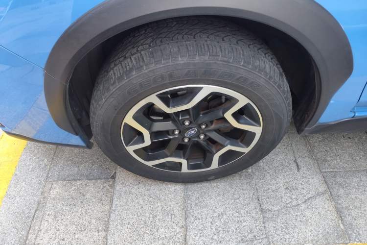 Used Subaru XV 2017 2.0i Luxury Edition Left Front Wheel Hub