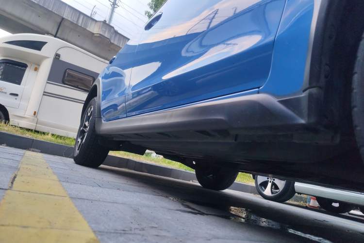 Used Subaru XV 2017 2.0i Luxury Edition Right Side Sill