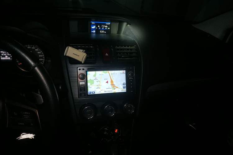 Used Subaru XV 2012 2.0i Elite Edition Audio And AC Panel