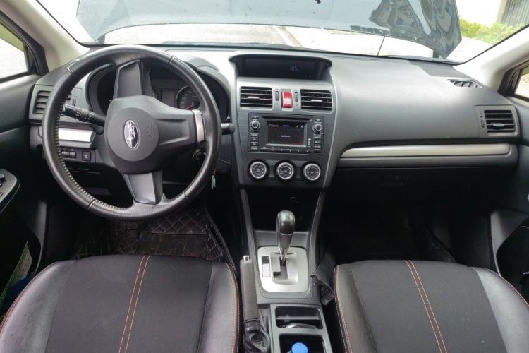 Used Subaru XV 2012 2.0i Comfort Edition Center Console