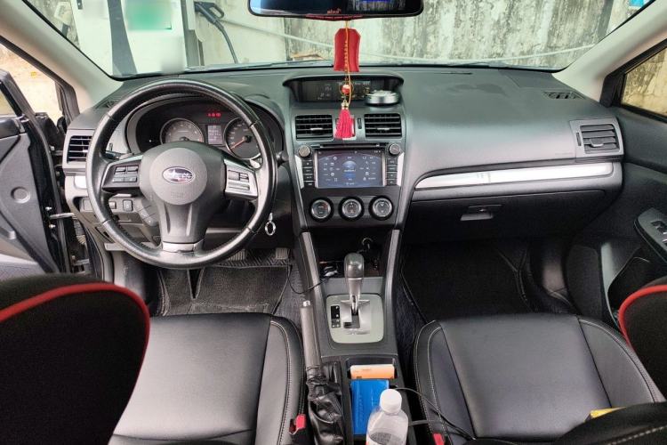 Used Subaru XV 2012 2.0i Luxury Edition Center Console