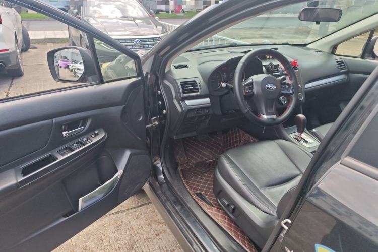 Used Subaru XV 2012 2.0i Elite Navigation Edition Driver Seat