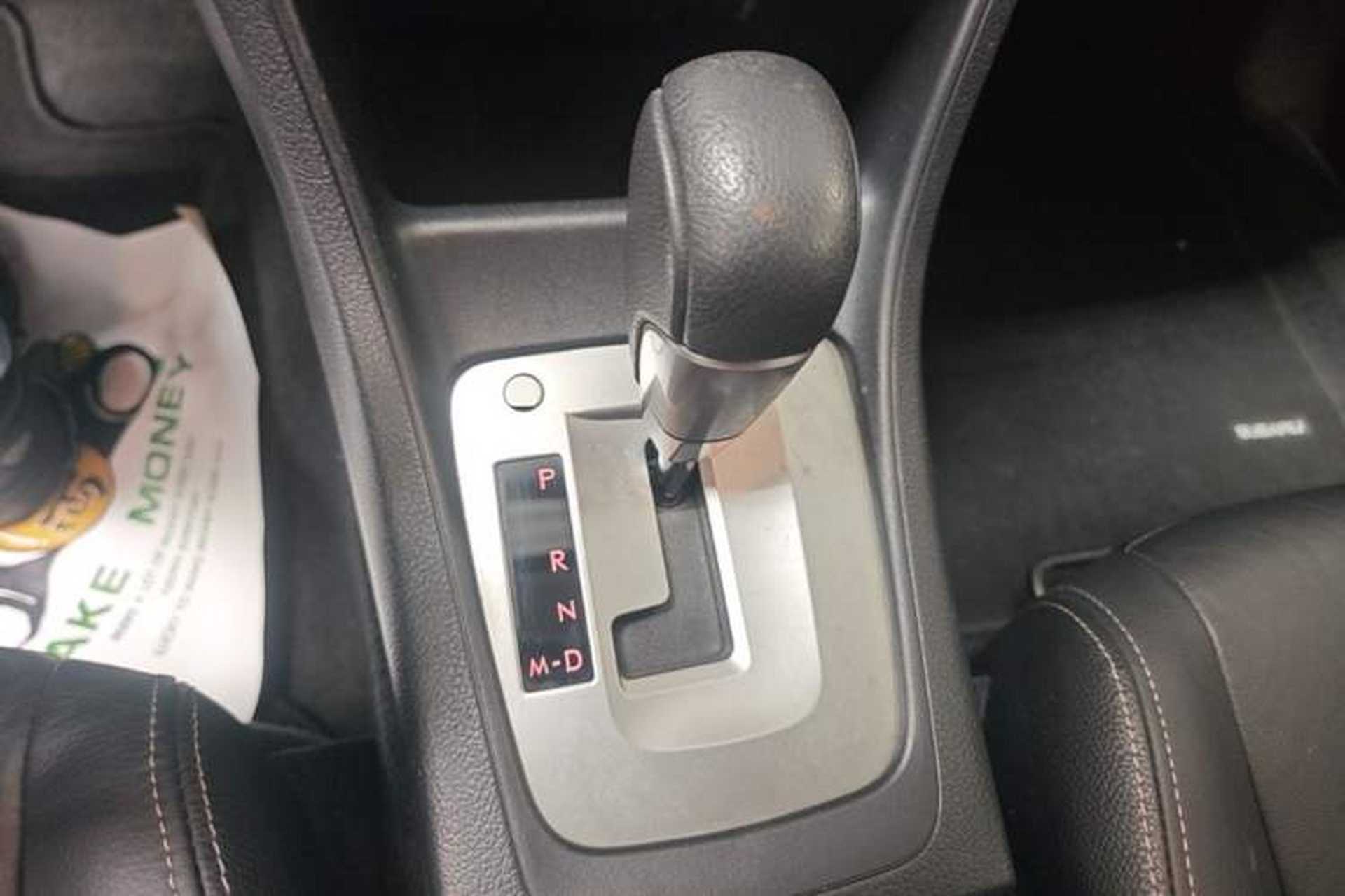 Used Subaru XV 2012 2.0i Elite Edition Gear Lever