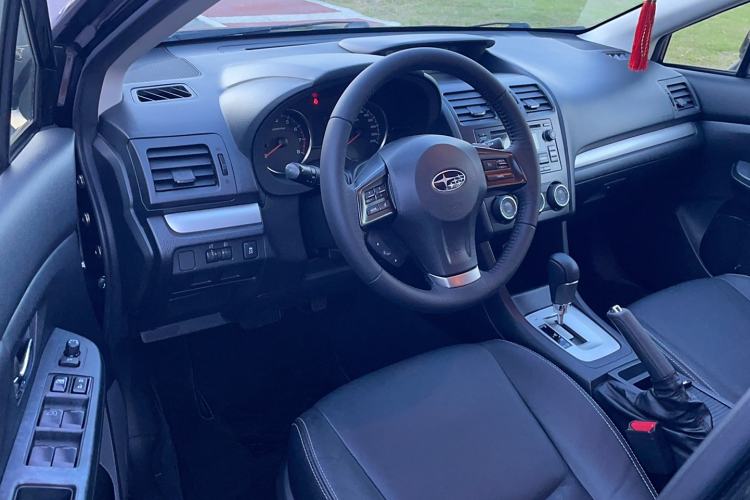 Used Subaru XV 2012 2.0i Elite Edition Interior 3