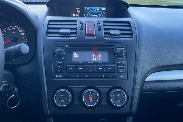 Used Subaru XV 2012 2.0i Elite Edition Interior 6
