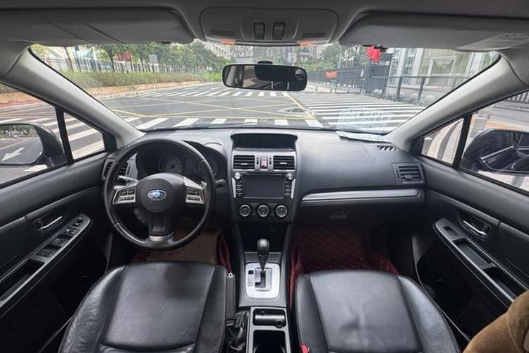 Used Subaru XV 2012 2.0i Elite Edition Interior 6