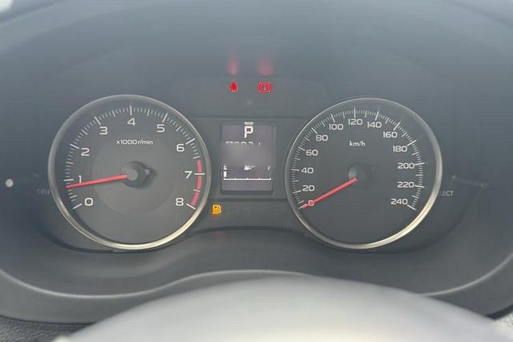 Used Subaru XV 2012 2.0i Elite Edition Interior 8