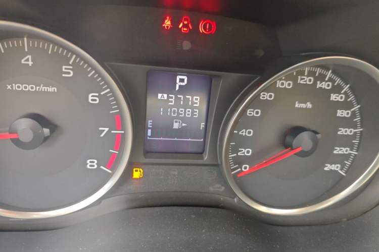 Used Subaru XV 2012 2.0i Elite Navigation Edition Odometer Close Up