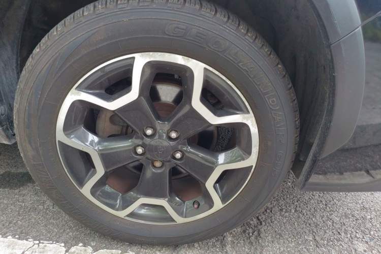 Used Subaru XV 2012 2.0i Comfort Edition Right Front Wheel Hub