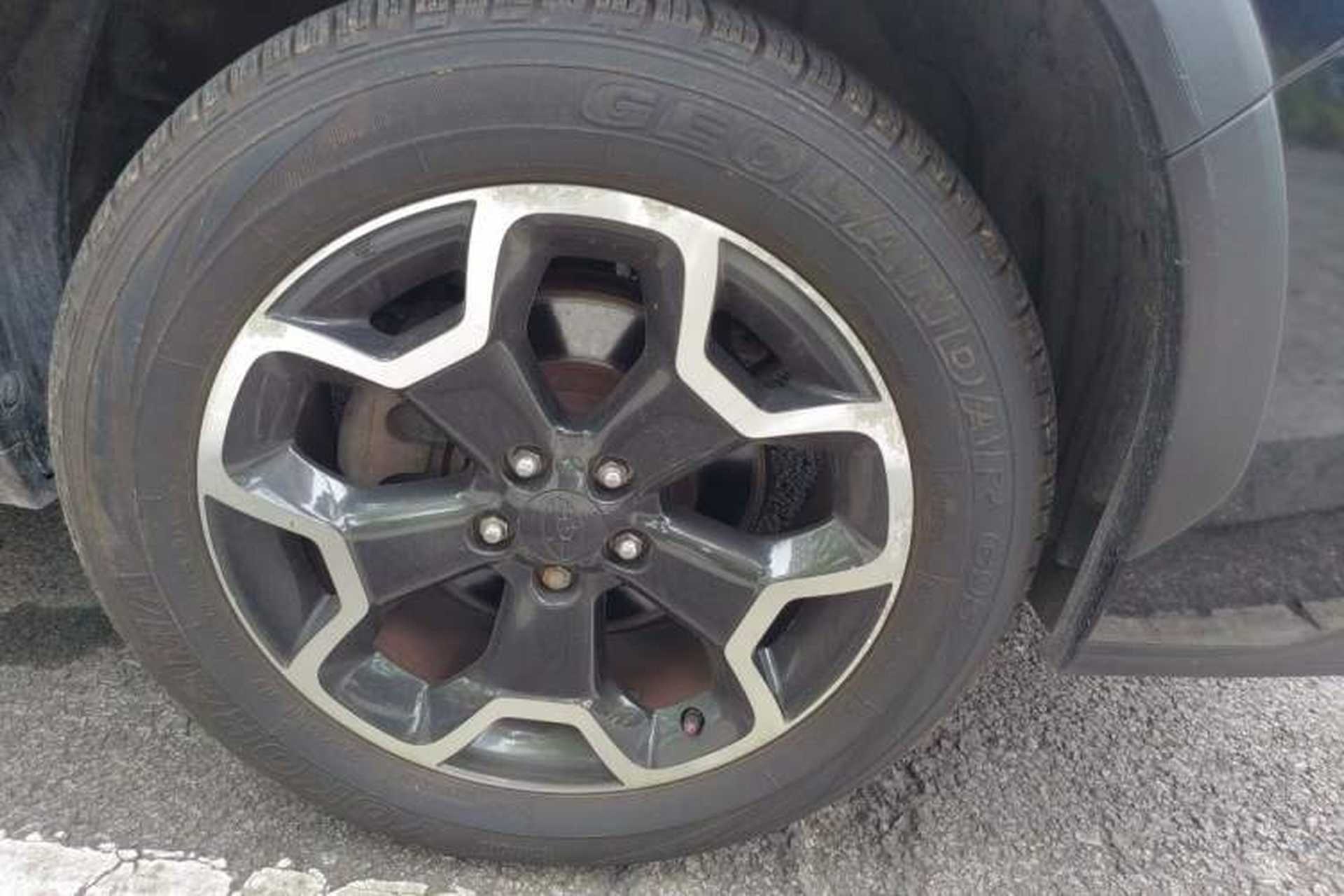 Used Subaru XV 2012 2.0i Comfort Edition Right Front Wheel Hub