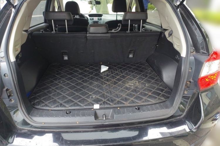 Used Subaru XV 2012 2.0i Comfort Edition Trunk