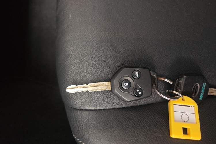 Used Subaru XV 2012 2.0i Elite Edition Vehicle Key