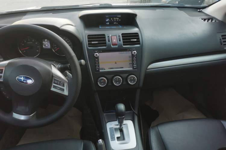 Used Subaru XV 2012 2.0i Elite Navigation Edition Audio And AC Panel