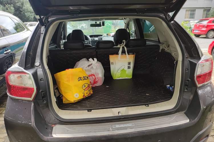 Used Subaru XV 2012 2.0i Luxury Edition Trunk