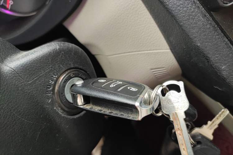 Used Subaru XV 2012 2.0i Luxury Edition Vehicle Key