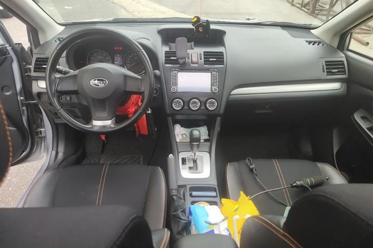 Used Subaru XV 2012 2.0i Comfort Edition Center Console