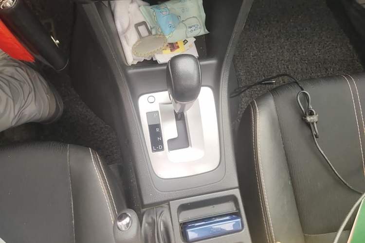 Used Subaru XV 2012 2.0i Comfort Edition Gear Lever