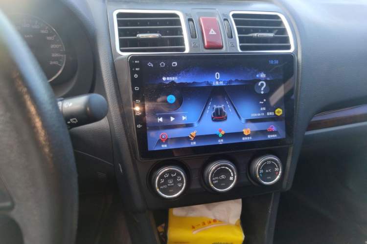 Used Subaru XV 2012 2.0i Comfort Edition Audio And AC Panel