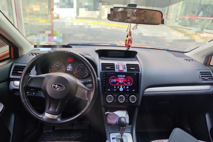 Used Subaru XV 2012 2.0i Comfort Edition Center Console