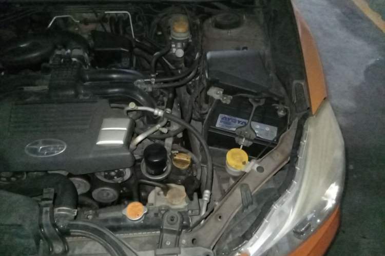 Used Subaru XV 2012 2.0i Elite Edition Engine Bay Left