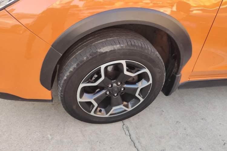 Used Subaru XV 2012 2.0i Luxury Edition Left Front Wheel Hub