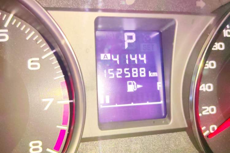 Used Subaru XV 2012 2.0i Luxury Edition Odometer Close Up