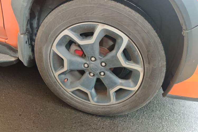 Used Subaru XV 2012 2.0i Elite Edition Right Front Wheel Hub